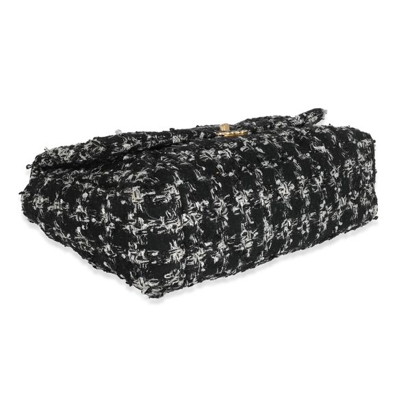 Chanel Black White Metallic Houndstooth Tweed Chanel 19 Maxi Flap Bag - Picture 6 of 7